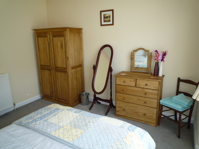 Front bedroom in Carisbrooke self catering holiday cottage
